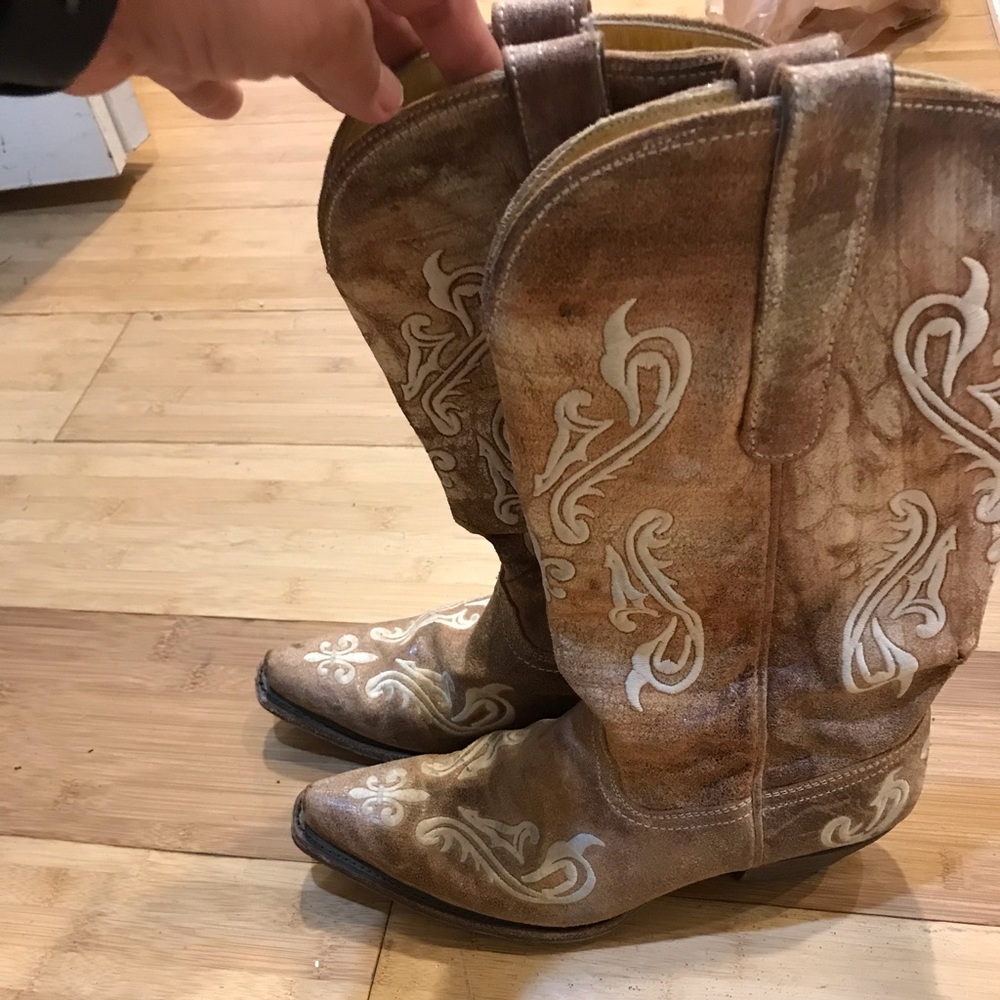 Corral cowgirl boots